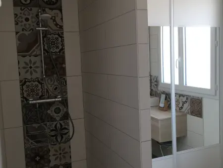 Maison rénovée proche mer avec terrasse, parking privé et wifi à Barbâtre - Photo 9