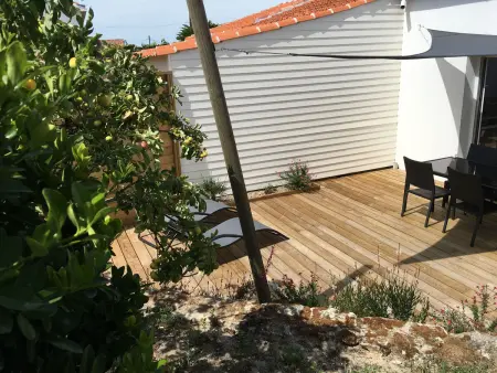 Maison rénovée proche mer avec terrasse, parking privé et wifi à Barbâtre - Photo 11