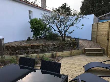 Maison rénovée proche mer avec terrasse, parking privé et wifi à Barbâtre - Photo 16