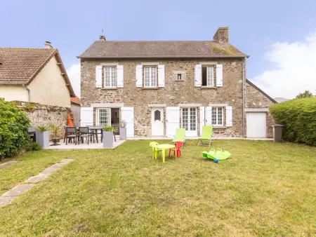 Charmante maison à Granville avec jardin et terrasse - Photo 2