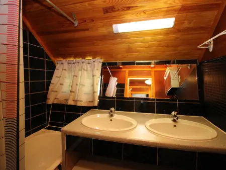 Chalet Mont-Dore 9 pers, cheminée, terrasse, WiFi - Photo 9