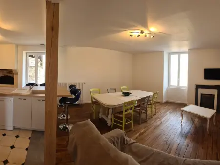 Maison paisible entre Berry et Creuse avec jardin clos, terrasse et parking privé - Photo 5