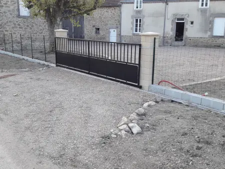 Maison paisible entre Berry et Creuse avec jardin clos, terrasse et parking privé - Photo 18