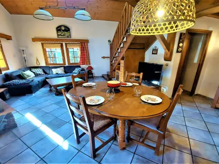 Chalet au centre de Samoëns avec jardin et cheminée - Photo 2