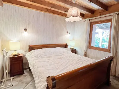 Chalet au centre de Samoëns avec jardin et cheminée - Photo 4