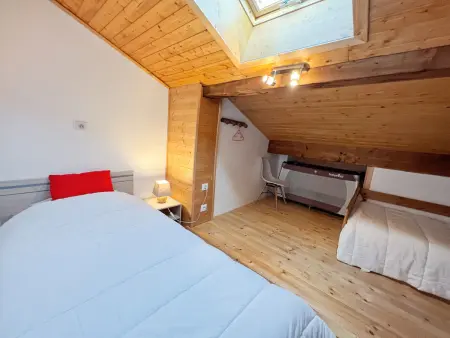 Chalet au centre de Samoëns avec jardin et cheminée - Photo 12