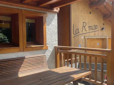 Chalet au centre de Samoëns avec jardin et cheminée - Photo 14