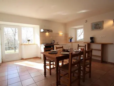 Gîte rénové au calme avec Parking privé et Wifi gratuit à Saint-Étienne-Lardeyrol - Photo 1