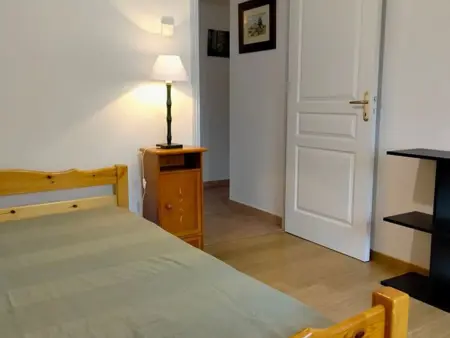 Gîte rénové au calme avec Parking privé et Wifi gratuit à Saint-Étienne-Lardeyrol - Photo 3