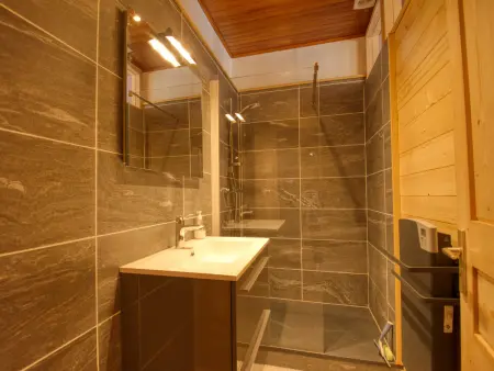 Maison mitoyenne familiale avec 2 appartements - idéal grande famille - Photo 6