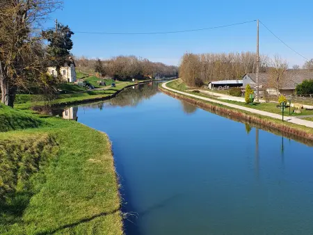 Demeure restaurée avec chambres privatives, proche Loire, vignes et activités outdoor - Photo 1