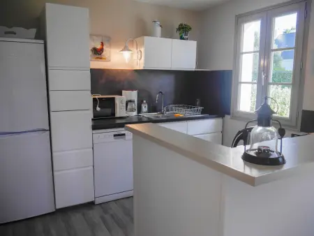 Maison lumineuse avec jardin à Sauzon, proche plage - Photo 4
