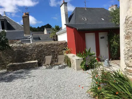 Maison calme avec jardin au centre de Le Palais, proche plage - Photo 7
