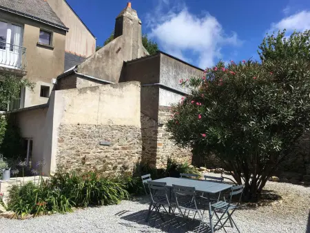 Maison calme avec jardin au centre de Le Palais, proche plage - Photo 9