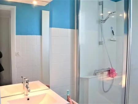 Maison rénovée 5 pièces, à 5 min de la plage, jardin clôturé, Wi-Fi, animaux acceptés - Photo 17