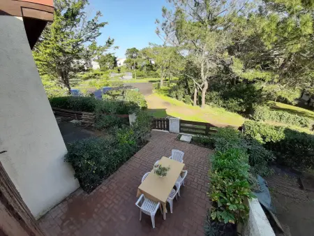 Maison rénovée avec terrasse à 700m des plages, marché et activités - Tennis et piste cyclable à 10m - Photo 14