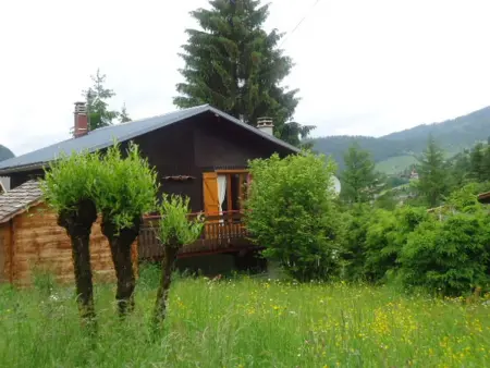 Chalet savoyard avec terrasse, proche des pistes et vue sur montagne - Photo 13