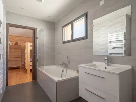 Chalet moderne à Pra Loup - 16 personnes, jacuzzi, parking - Photo 9