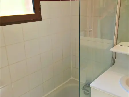 Chalet Mitoyen 3 Pièces 7 Pers. avec Piscine et Sauna - Résidence Les Flocons du Soleil - Photo 9