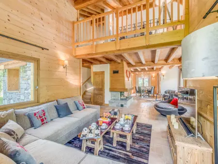 Chalet familial haut standing avec sauna et parking privé - Photo 1