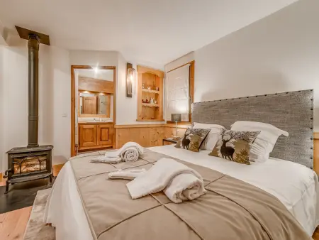 Chalet familial haut standing avec sauna et parking privé - Photo 7