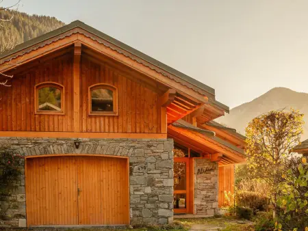 Chalet familial haut standing avec sauna et parking privé - Photo 19