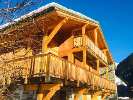 Chalet familial haut standing avec sauna et parking privé - Photo 24