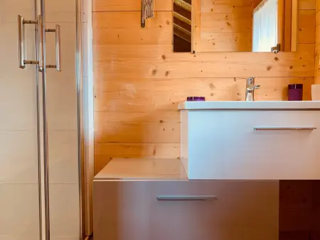 Chalet moderne 4 chambres, 10 pers, terrasse sud, vue montagne, près de Pra Loup - Photo 6