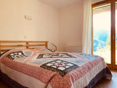 Chalet moderne 4 chambres, 10 pers, terrasse sud, vue montagne, près de Pra Loup - Photo 10