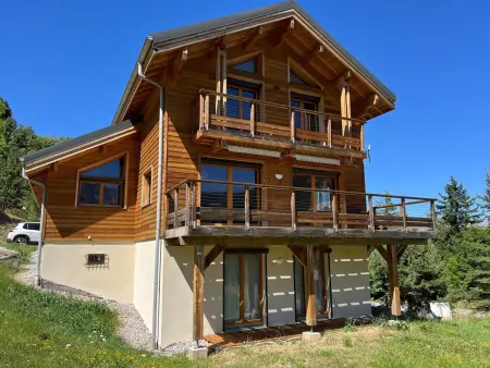 Chalet moderne 4 chambres, 10 pers, terrasse sud, vue montagne, près de Pra Loup - Photo 11
