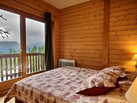 Chalet rénové 10 pers, terrasse et jacuzzi, près des pistes - Photo 5