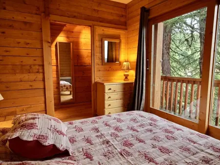 Chalet rénové 10 pers, terrasse et jacuzzi, près des pistes - Photo 6