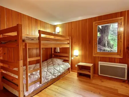 Chalet rénové 10 pers, terrasse et jacuzzi, près des pistes - Photo 12