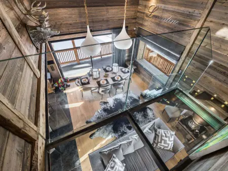 Chalet de luxe avec jacuzzi, salle cinéma et piscine au centre de Megève - Photo 1