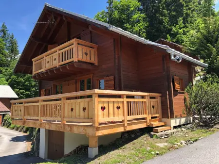 Chalet équipé avec poêle et garage, proche centre et remontées mécaniques - Photo 12