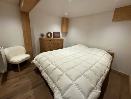 Chalet équipé avec poêle et garage, proche centre et remontées mécaniques - Photo 13