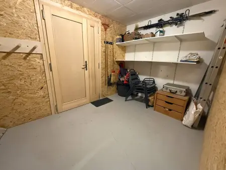 Chalet équipé avec poêle et garage, proche centre et remontées mécaniques - Photo 14