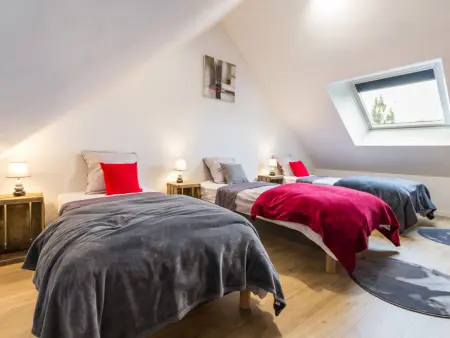 Maison bretonne rénovée près de la mer avec jardin, terrasse et équipements modernes - Photo 8
