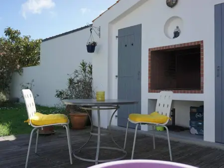 Maison confortable proche commerces, plage et port – 6 couchages, jardin clos avec terrasse et BBQ - Photo 1