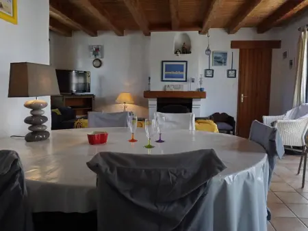 Maison confortable proche commerces, plage et port – 6 couchages, jardin clos avec terrasse et BBQ - Photo 3