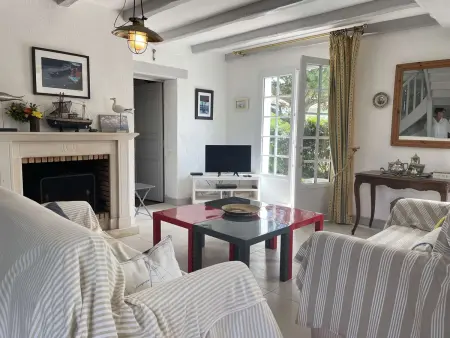 Maison confortable 5 pièces, 8 couchages, proche plage et commerces, avec jardin, terrasse et WiFi. - Photo 4