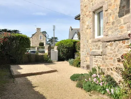 Maison bretonne rénovée, proche mer, plage et commerces à Trégastel, avec jardin clos et WIFI - Photo 25