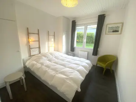 Maison rénovée avec jardin, wifi, BBQ, parking, à 250m de la mer - Pleumeur-Bodou - Photo 3