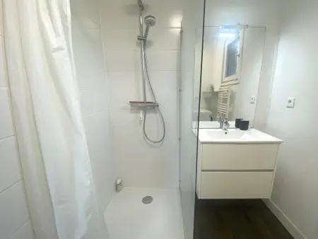 Maison rénovée avec jardin, wifi, BBQ, parking, à 250m de la mer - Pleumeur-Bodou - Photo 9