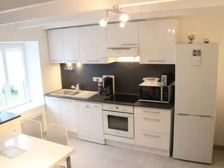 Charmante maisonnette bretonne à 100m de la mer avec jardin, terrasse et proximité centre Trégastel - Photo 1