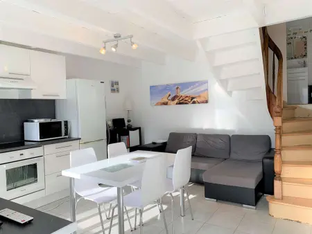 Charmante maisonnette bretonne à 100m de la mer avec jardin, terrasse et proximité centre Trégastel - Photo 2