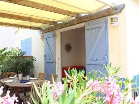 Maison cosy avec terrasse, clim et parking, à 250m de la plage - Photo 8