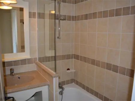 Maison duplex cosy 3 pièces, 6 pers. avec terrasse, parking, WIFI et animaux admis - Grospierres - Photo 6