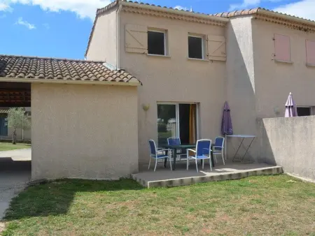 Maison Duplex 3P 6 Pers avec Piscines, Terrasses, Parking et Animaux Admis - Salavas - Photo 6