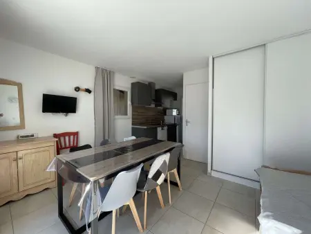 Maison Duplex avec Terrasse, 2 Chambres, Piscines et Parking - Photo 10